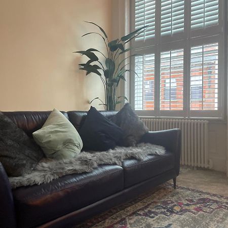 Luxury Apartment Opposite The Shambles York Exterior foto